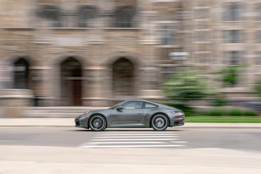  Porsche 911 Carrera 4 (992) 2019 года  (NA) (фото 5 из 40)